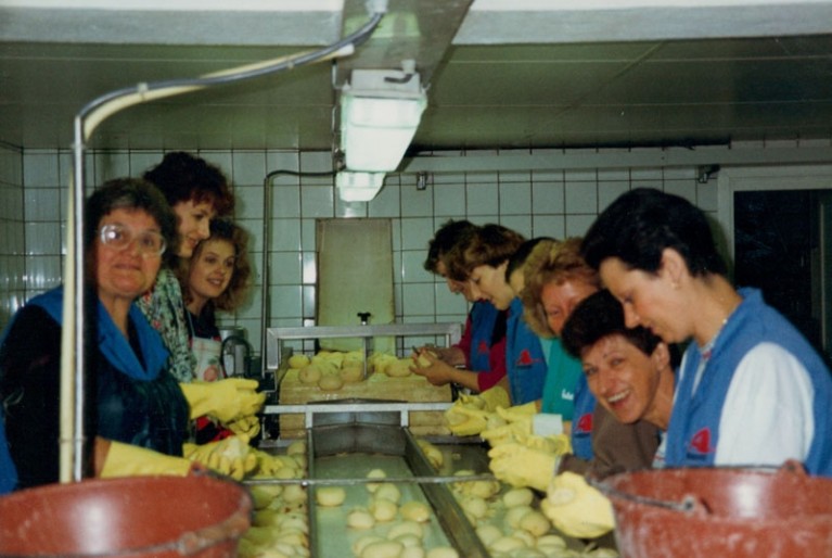 1989 - Aardappelverwerking Van Remoortel NV 
