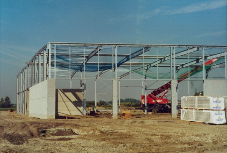 2001 - Bouw van een nieuwe productie-site